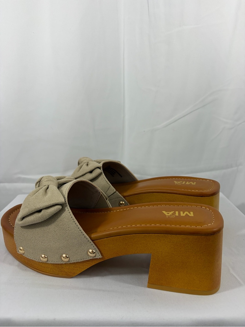NWT MIA Women’s Size 9 Beige Bow Platform Slide Heels - Picture 6 of 9